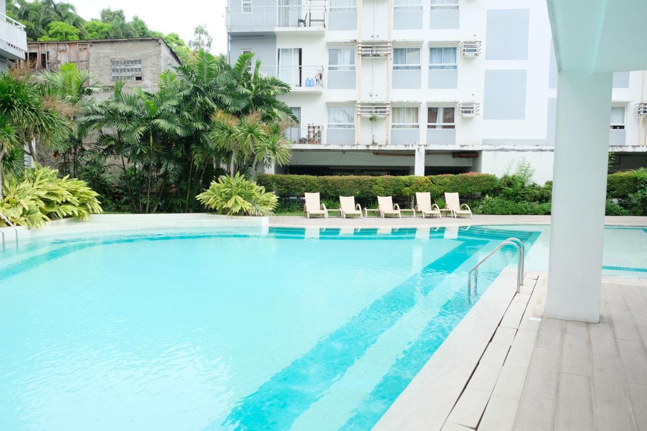 2-Bedroom Boutique City Condo - Newly Renovated! Cebu Екстериор снимка