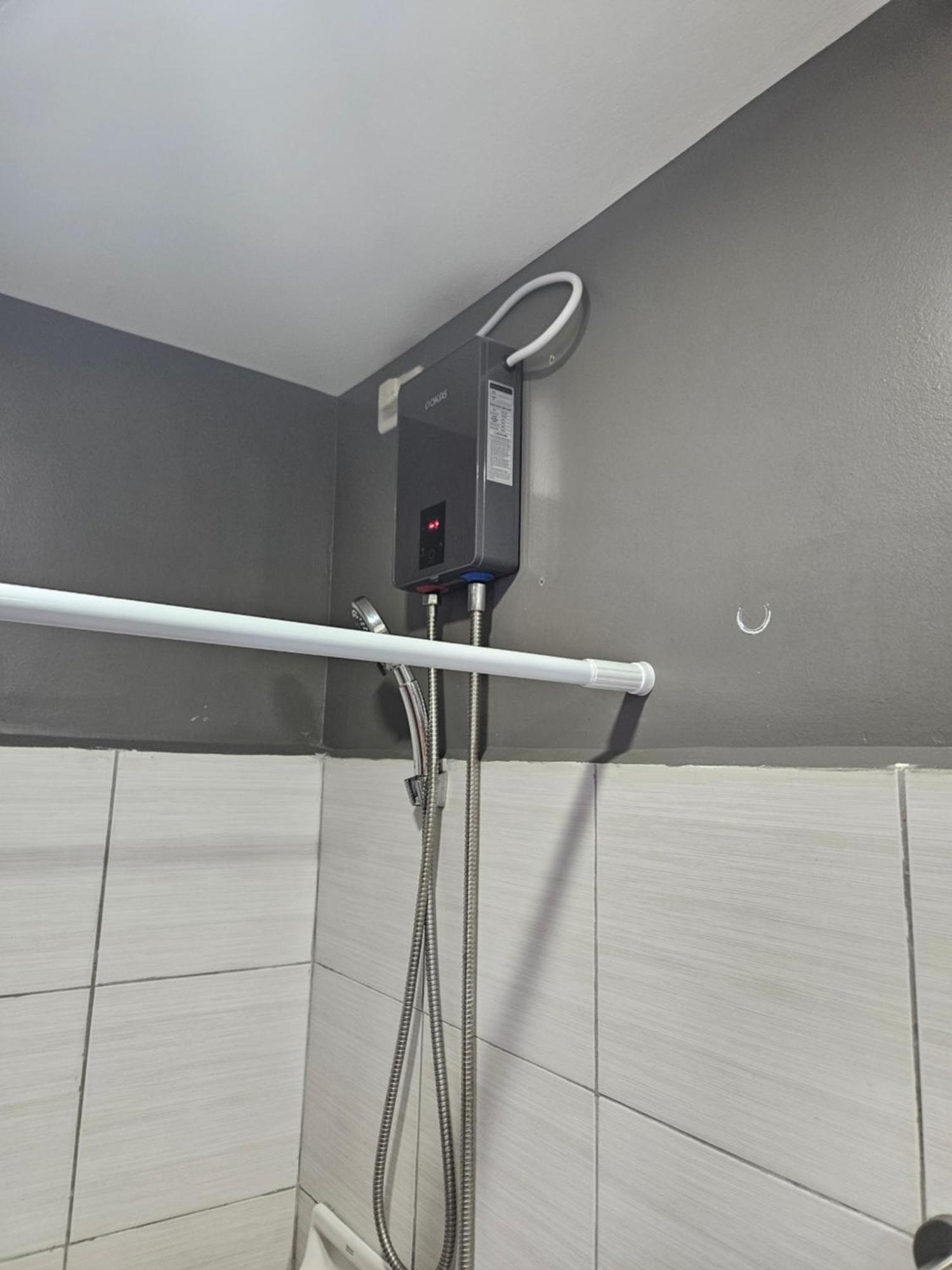 2-Bedroom Boutique City Condo - Newly Renovated! Cebu Екстериор снимка