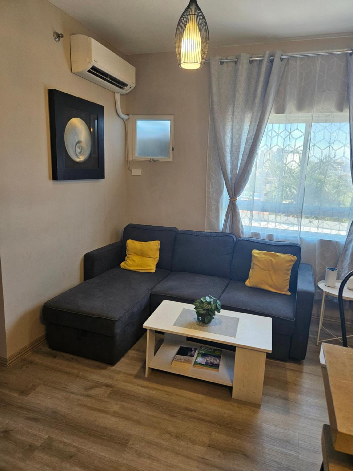 2-Bedroom Boutique City Condo - Newly Renovated! Cebu Екстериор снимка