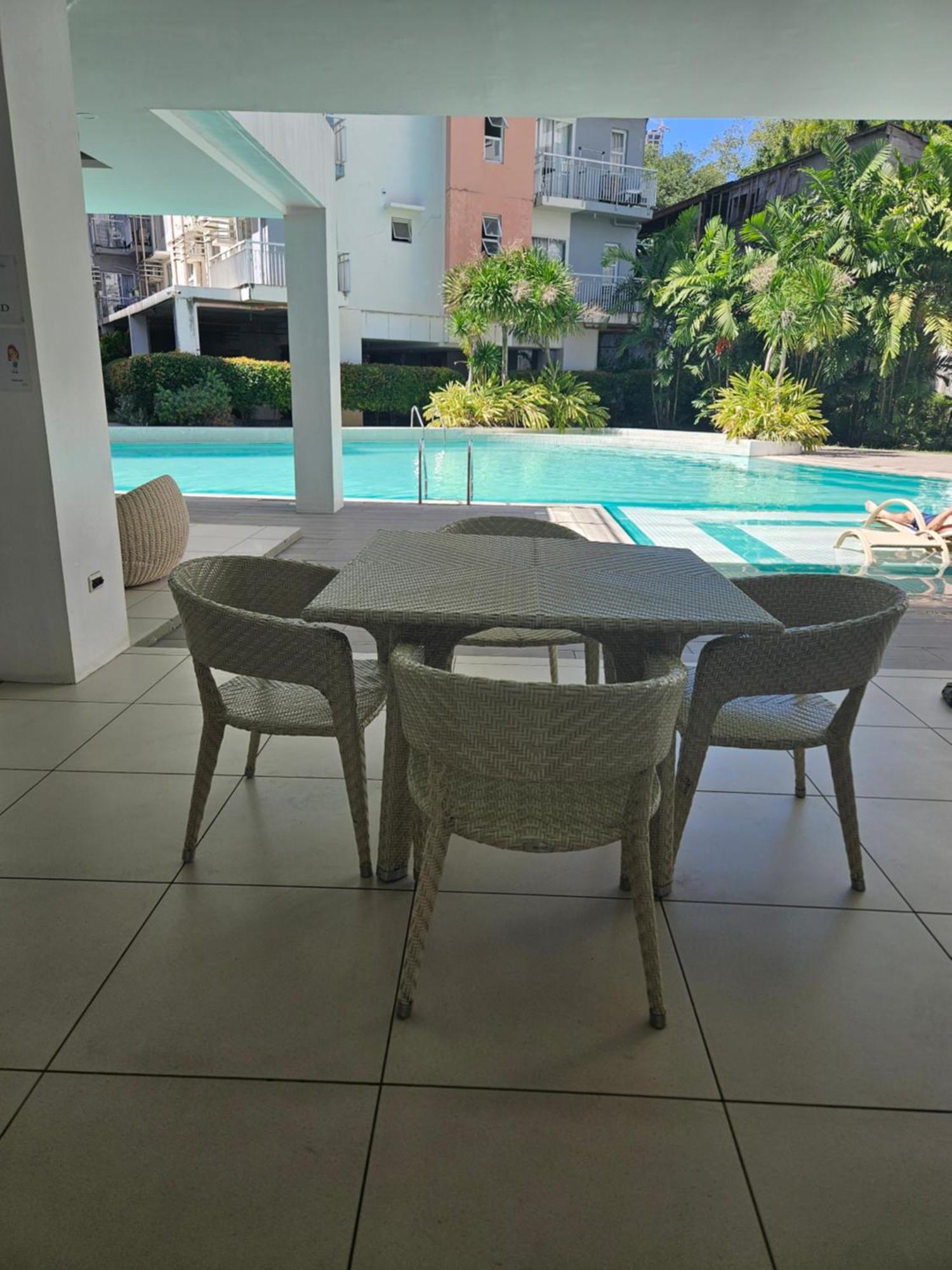 2-Bedroom Boutique City Condo - Newly Renovated! Cebu Екстериор снимка